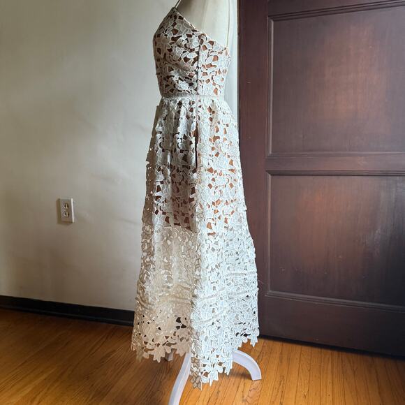 RoseLANI | White Lace Azaelea Guipure Lace Midi Dress | Small - Picture 4 of 7